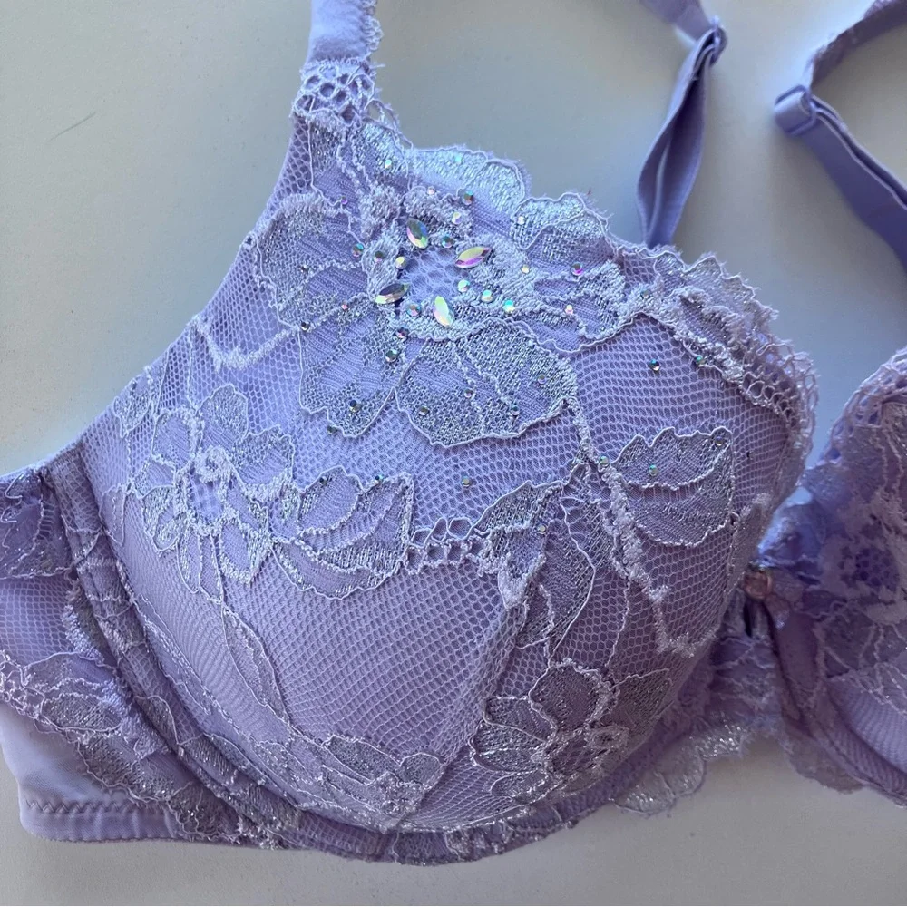Victoria's Secret Lavender Floral Lace Rhinestone Push Up Bra 38C Shimmer Lilac - Picture 10 of 15